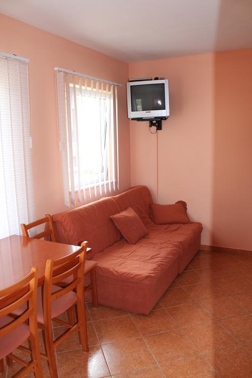 Apartments Villa Pirosi Orebić Chambre photo